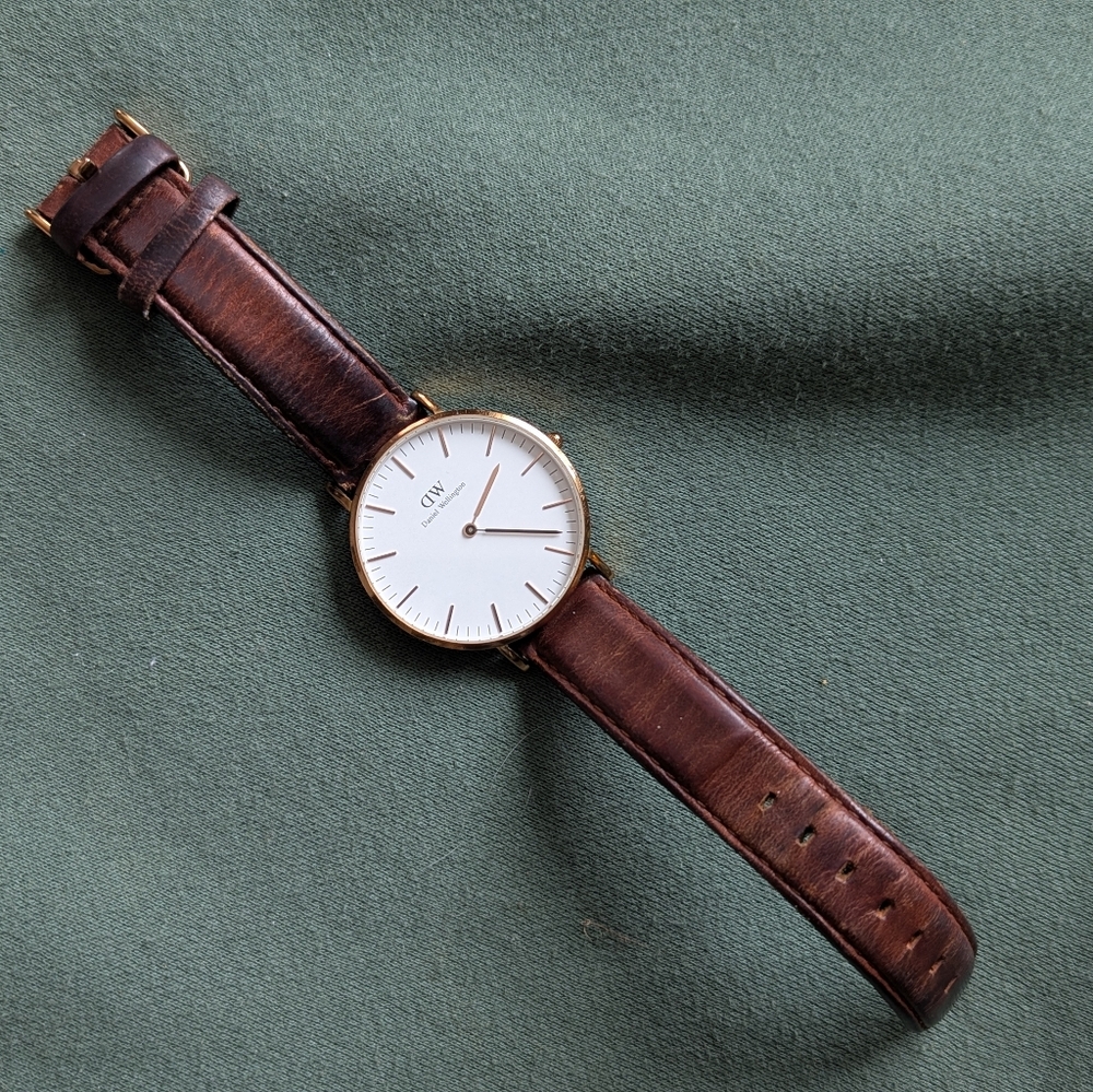 Daniel Wellington Gold and Brown Leather Watch